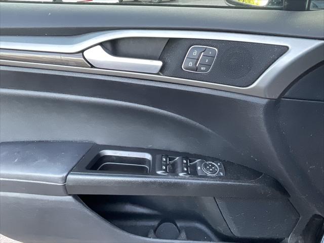 2020 Ford Fusion SEL
