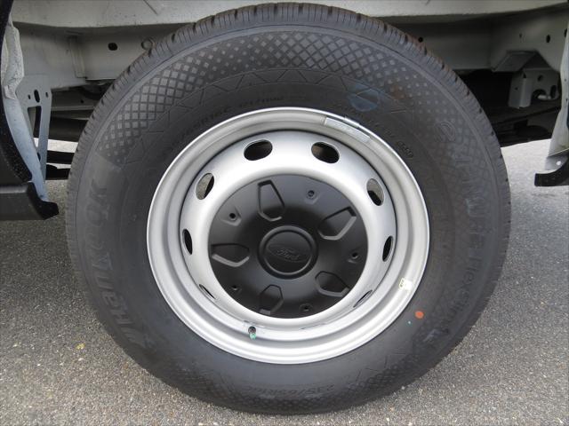2027 Ford Transit Cargo Van T-250 148 Med Rf 9150 GVWR RWD
