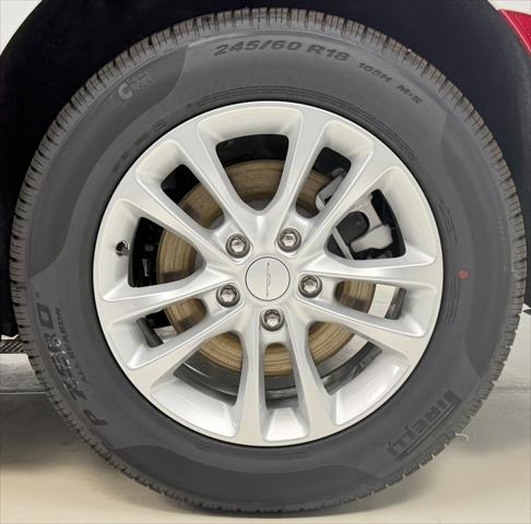 2027 Chrysler Pacifica Select AWD
