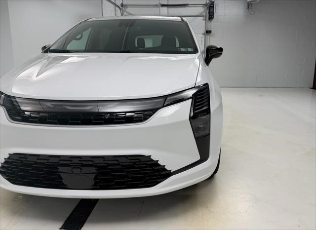 2027 Chrysler Pacifica Select AWD