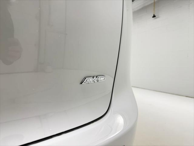 2027 Chrysler Pacifica Select AWD