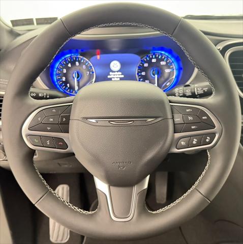 2027 Chrysler Pacifica Select AWD