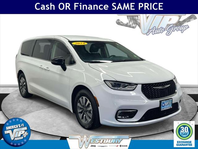 2024 Chrysler Pacifica Hybrid Select for sale in Hicksville, NY