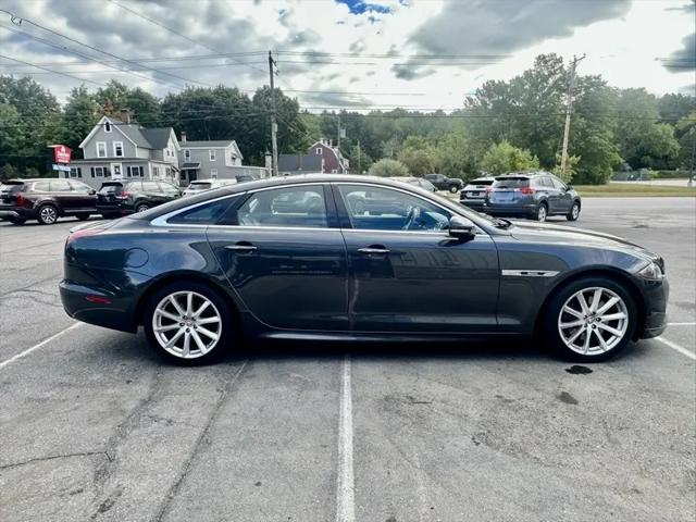 2016 Jaguar XJ R-Sport