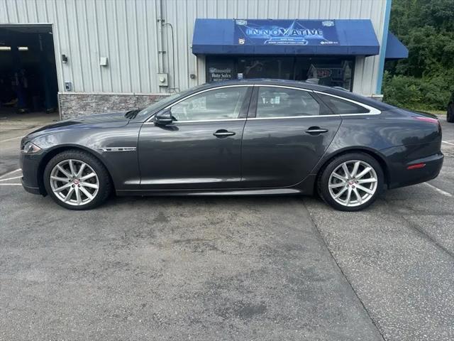 2016 Jaguar XJ R-Sport