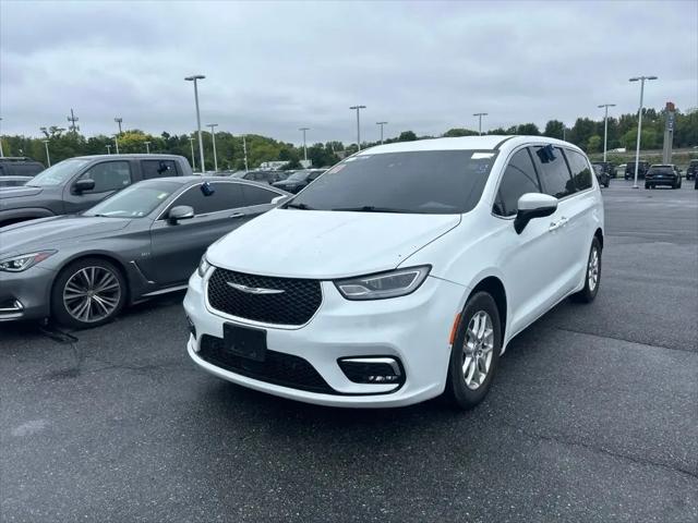 2023 Chrysler Pacifica Touring L for sale in Allentown, PA