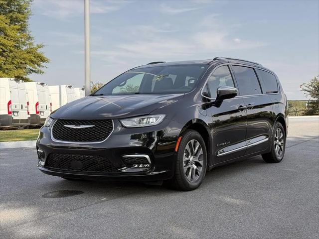 2025 Chrysler Pacifica Hybrid Pinnacle for sale in Woodstock, GA