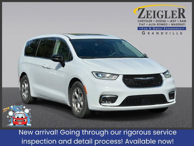 2024 Chrysler Pacifica Limited for sale in Grandville, MI