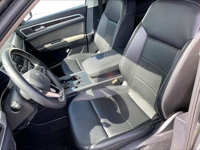 2023 Volkswagen Atlas 2.0T SE