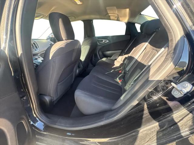 2016 Chrysler 200 Limited Platinum