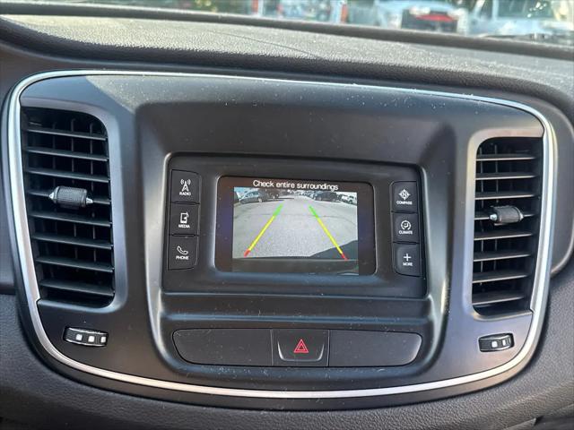 2016 Chrysler 200 Limited Platinum