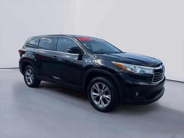 2016 Toyota Highlander LE V6 for sale in Knoxville, TN