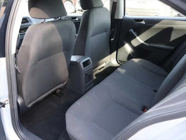 2015 Volkswagen Jetta 2.0L S