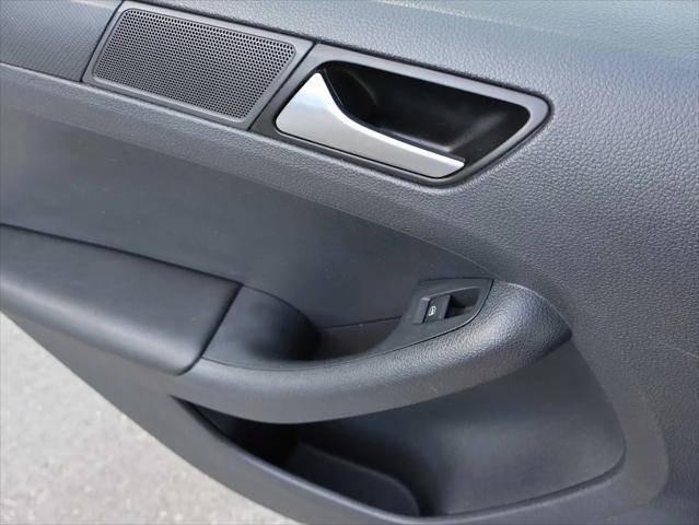 2015 Volkswagen Jetta 2.0L S