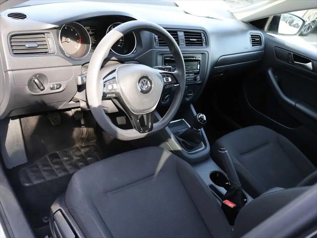 2015 Volkswagen Jetta 2.0L S