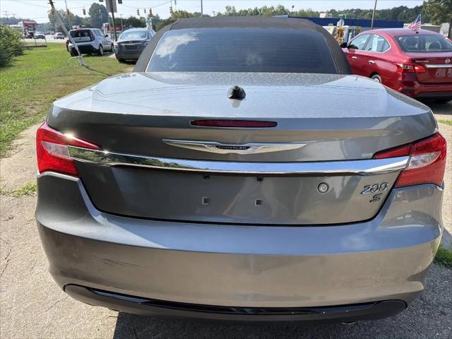 2011 Chrysler 200 S