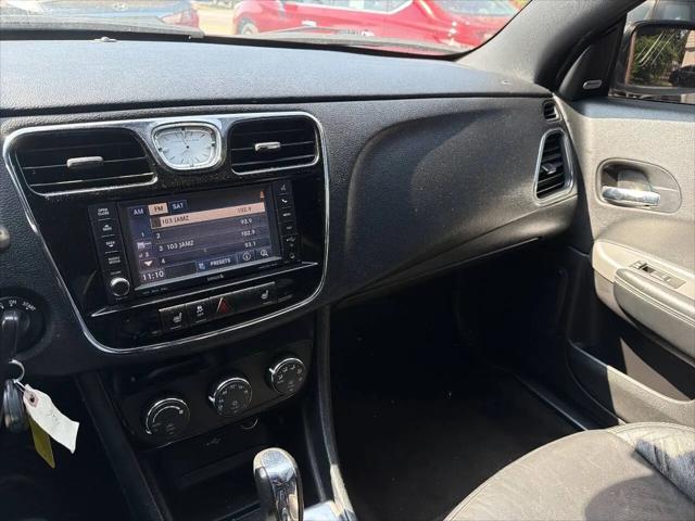 2011 Chrysler 200 S