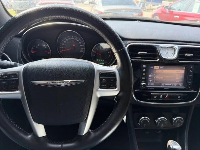 2011 Chrysler 200 S