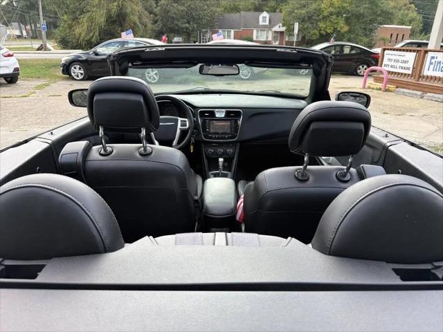 2011 Chrysler 200 S