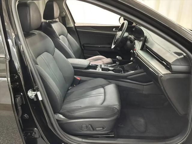 2025 Kia K5 EX