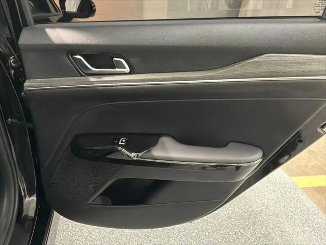 2025 Kia K5 EX
