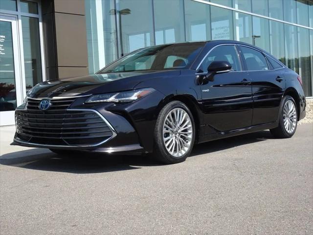 2020 Toyota Avalon Hybrid Limited for sale in Cincinnati, OH