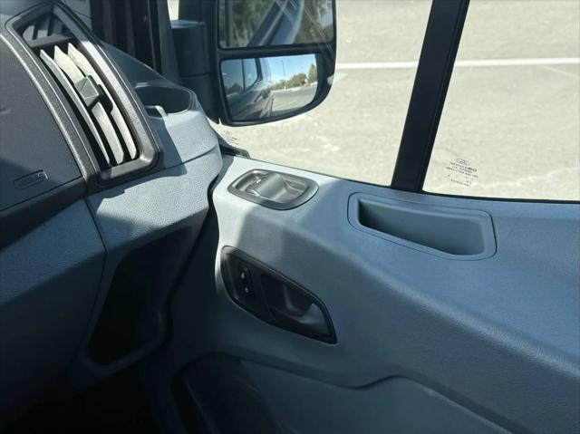 2017 Ford Transit XLT