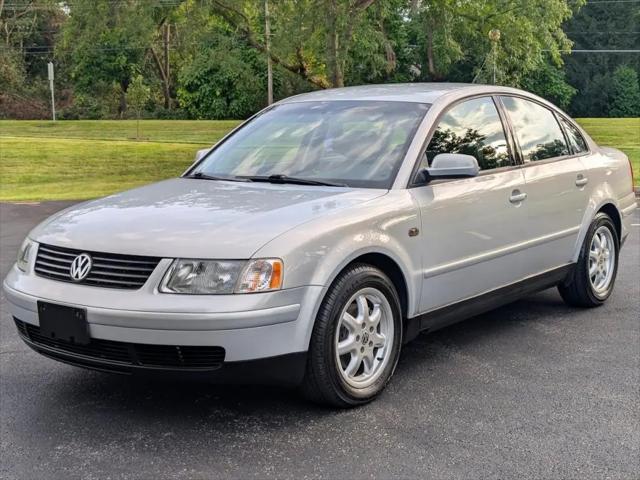 1999 Volkswagen Passat GLS for sale in Warrenville, IL