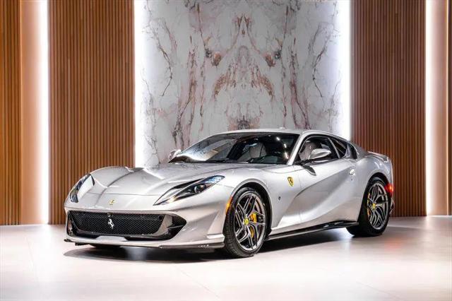 2018 Ferrari 812 Superfast Base for sale in Beverly Hills, CA