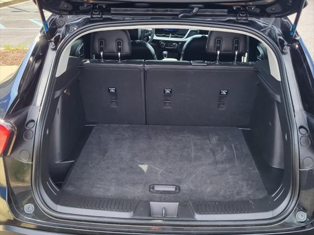 2025 Chevrolet Trax FWD LT