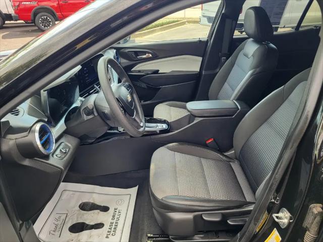 2025 Chevrolet Trax FWD LT