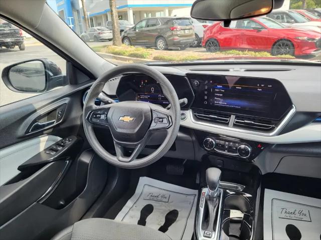 2025 Chevrolet Trax FWD LT