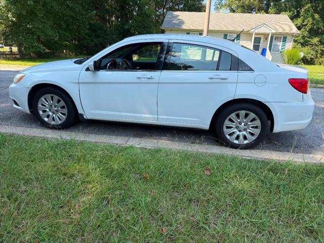 2012 Chrysler 200 LX