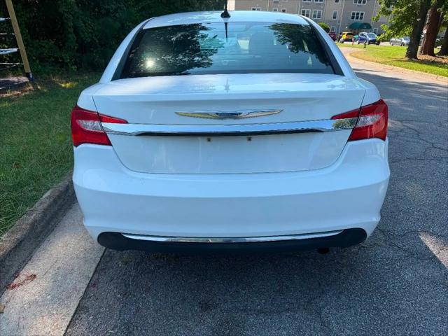 2012 Chrysler 200 LX