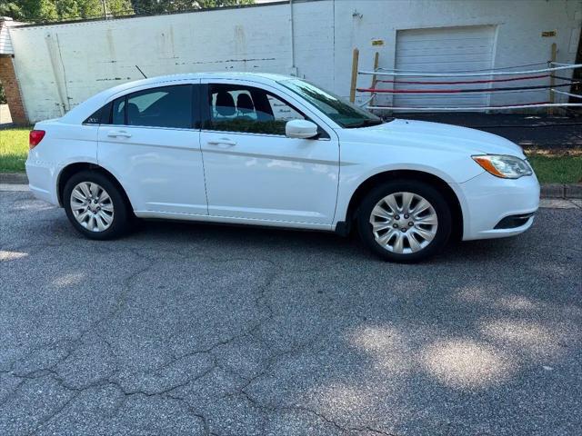 2012 Chrysler 200 LX