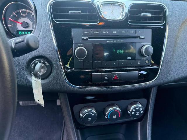 2012 Chrysler 200 LX