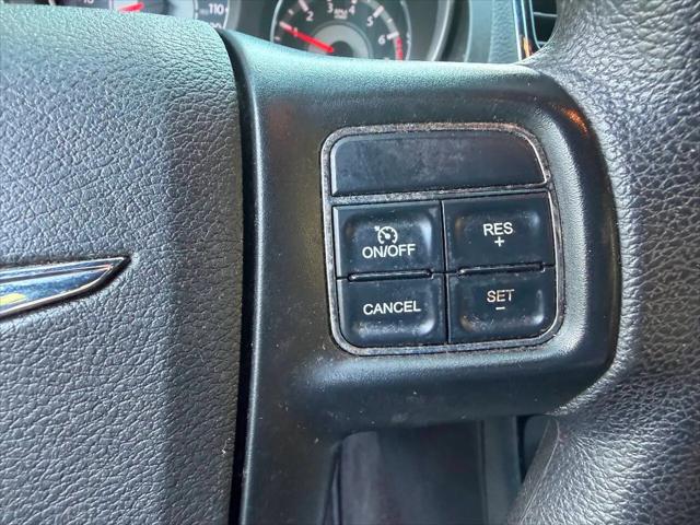 2012 Chrysler 200 LX