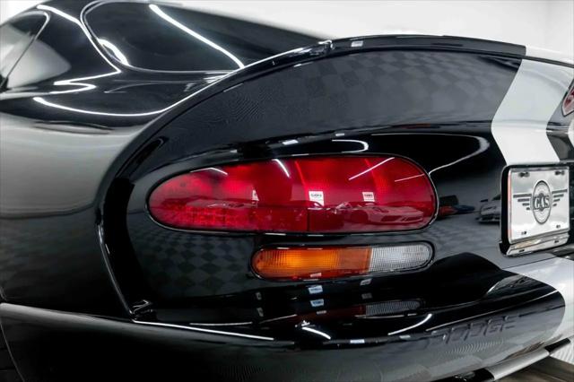 2000 Dodge Viper GTS