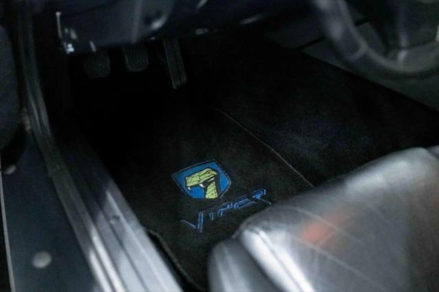 2000 Dodge Viper GTS