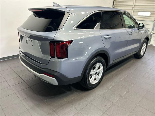 2025 Kia Sorento LX