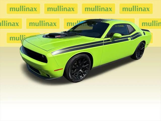 2015 Dodge Challenger R/T Shaker