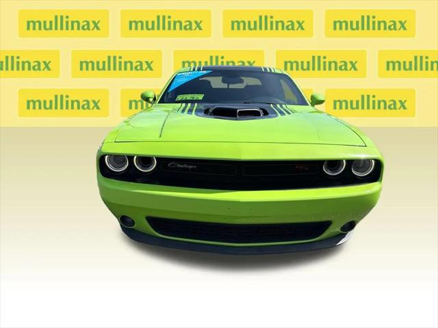 2015 Dodge Challenger R/T Shaker