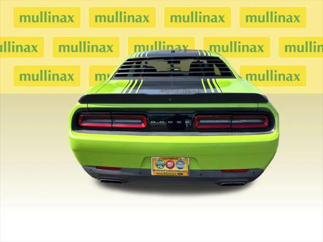 2015 Dodge Challenger R/T Shaker