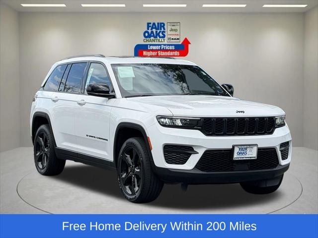 2023 Jeep Grand Cherokee Altitude 4x4 2023 Jeep Grand Cherokee Altitude 4x4