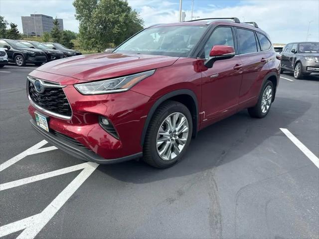 2021 Toyota Highlander Hybrid Limited for sale in Minneapolis, MN