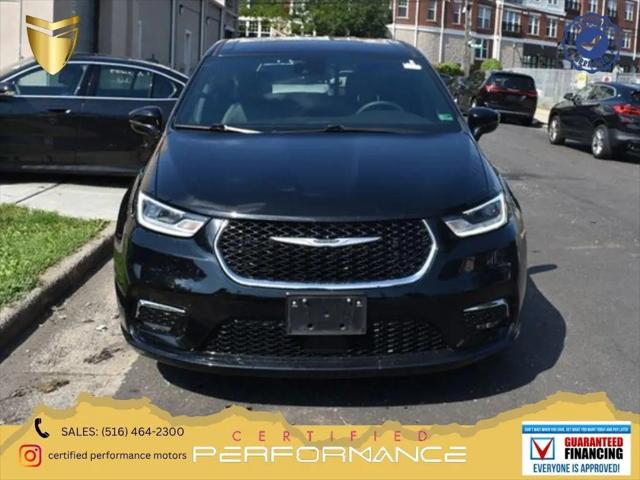 2025 Chrysler Pacifica Select for sale in Valley Stream, NY