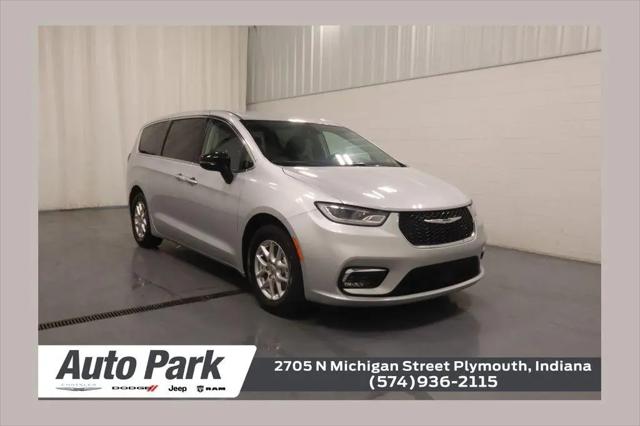 2024 Chrysler Pacifica Touring L for sale in PLYMOUTH, IN