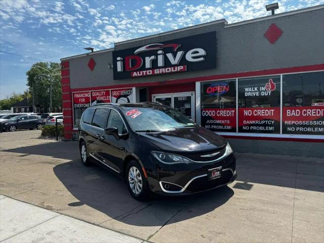 2018 Chrysler Pacifica Touring L for sale in Eastpointe, MI