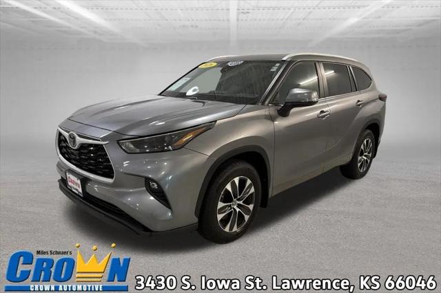 2026 Toyota Highlander XLE for sale in Lawrence, KS