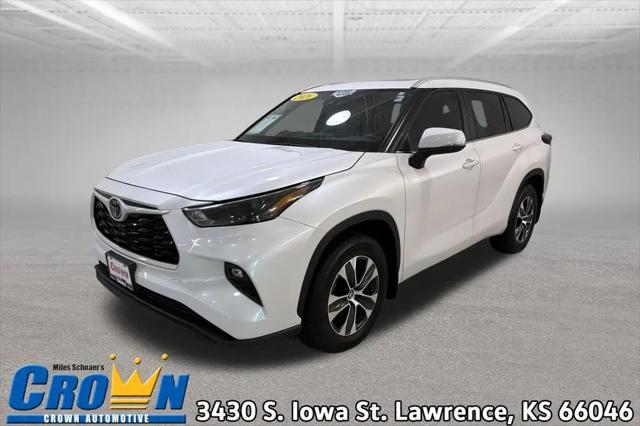 2026 Toyota Highlander XLE for sale in Lawrence, KS